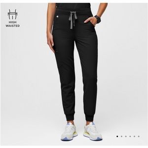 Women figs black Zamora high waisted joggers scrub pants